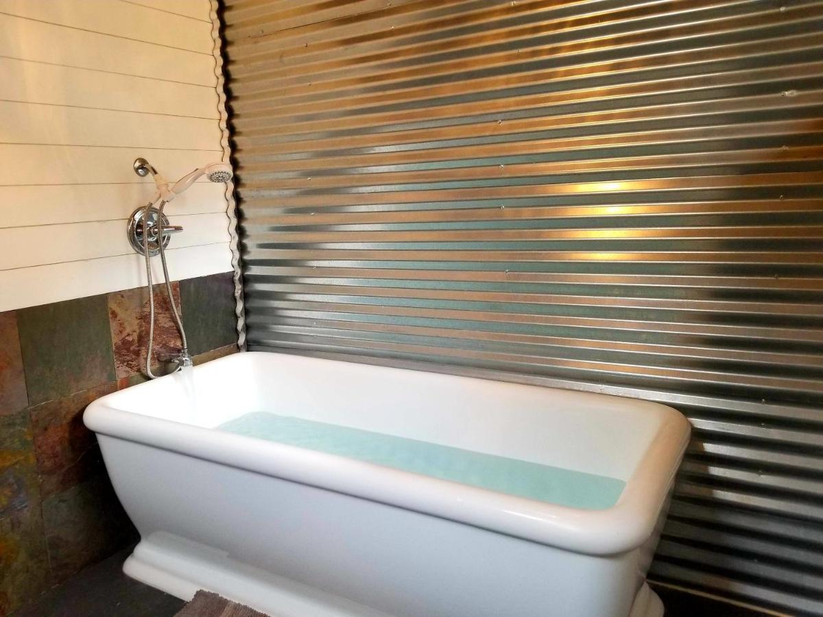 Sacred Mtn River Suites Кернвілль Екстер'єр фото
